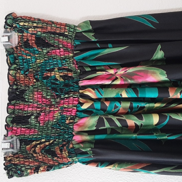 Womens Maxi Dress - Picture 2 of 4